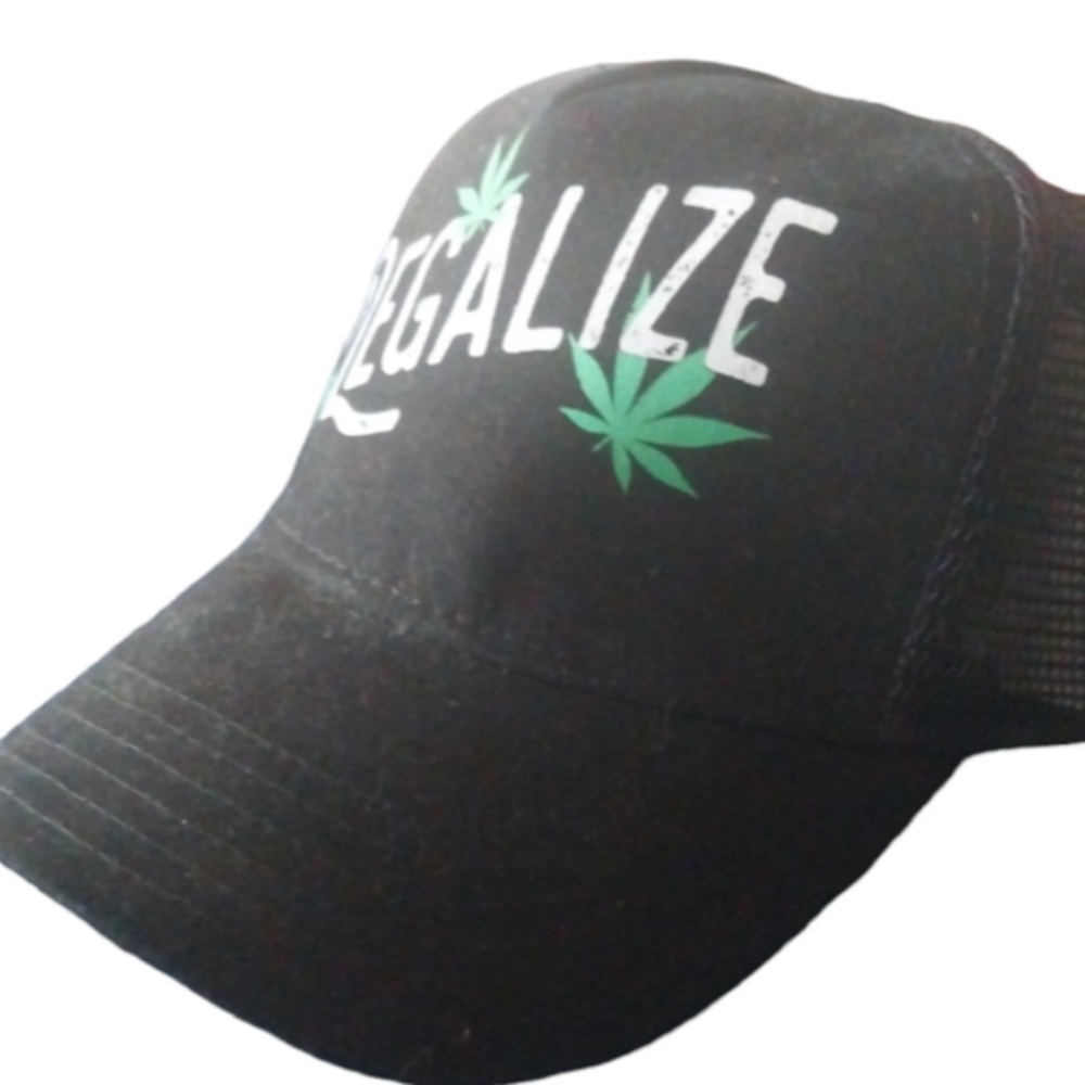 Trippy hat